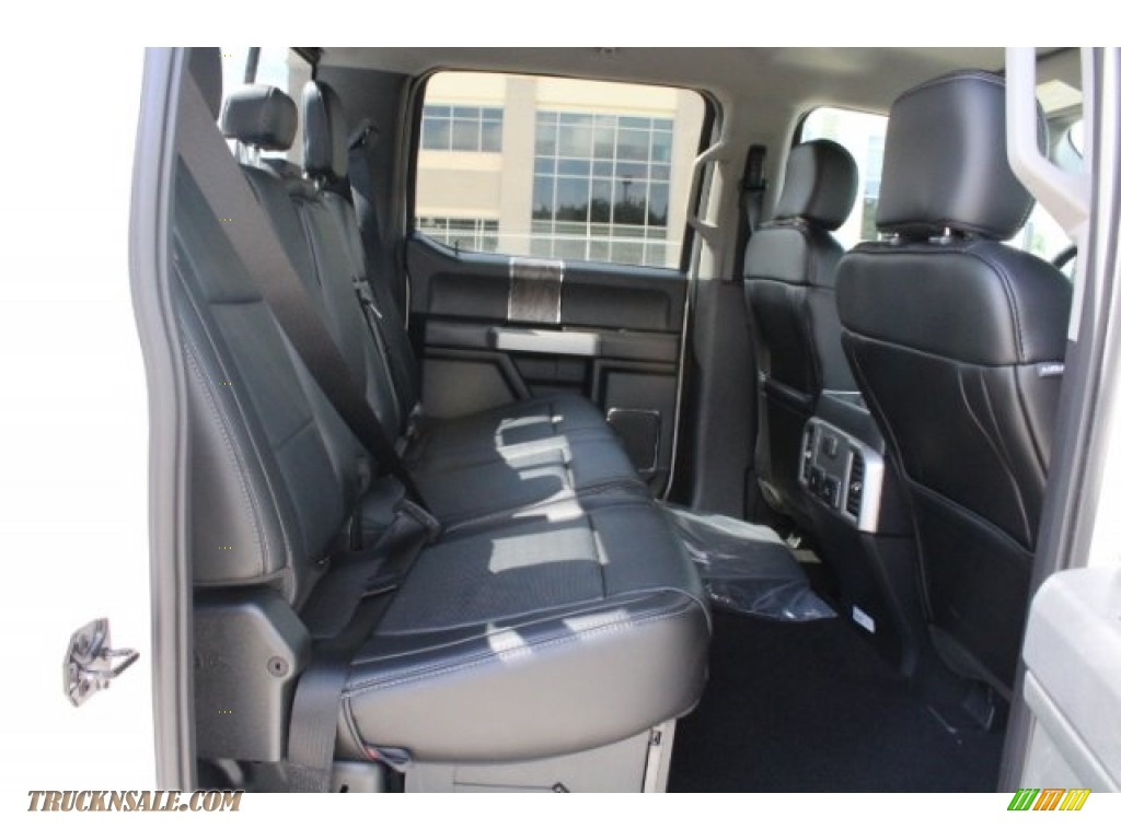 2019 F250 Super Duty Lariat Crew Cab 4x4 - Oxford White / Black photo #27 2019 F250 Super Duty Lariat Crew Cab 4x4 - Oxford White / Black photo #27