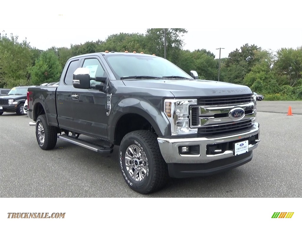 Magnetic / Earth Gray Ford F250 Super Duty XLT SuperCab 4x4