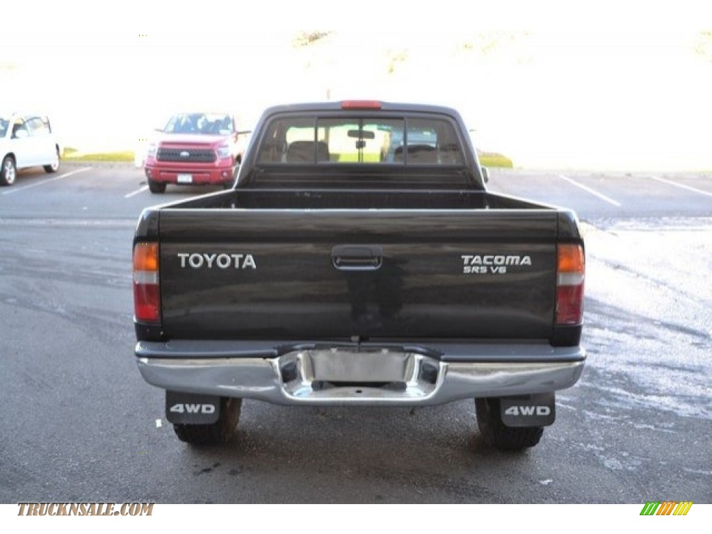 1999 Tacoma V6 Extended Cab 4x4 - Black Metallic / Gray photo #5