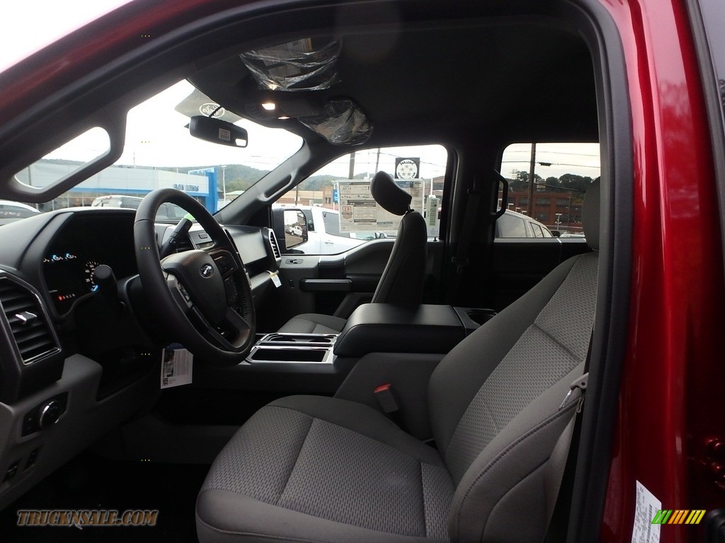 2018 F150 XLT SuperCrew 4x4 - Ruby Red / Earth Gray photo #10