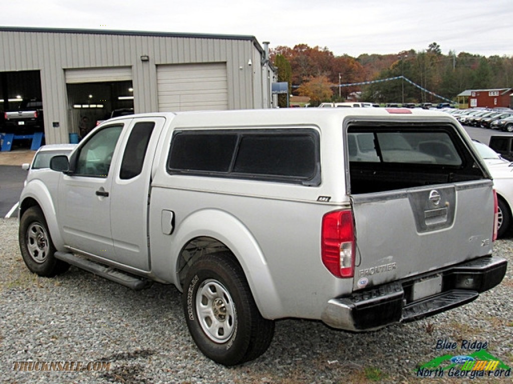 2007 Frontier XE King Cab - Radiant Silver / Steel photo #4