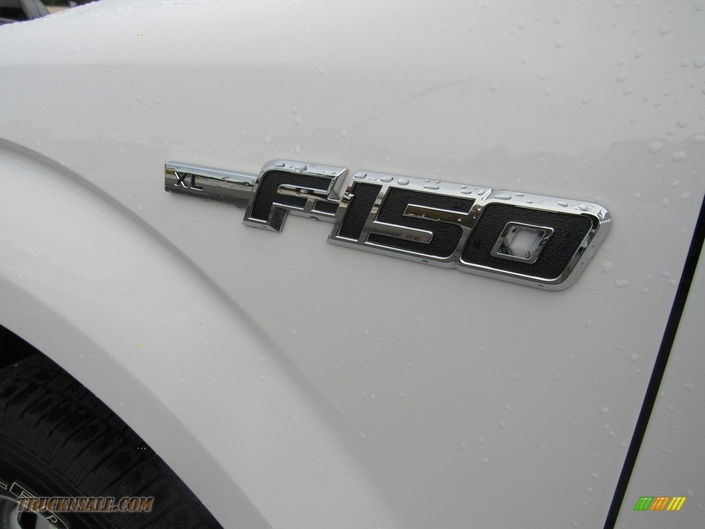 2014 F150 XL Regular Cab - Oxford White / Steel Grey photo #27