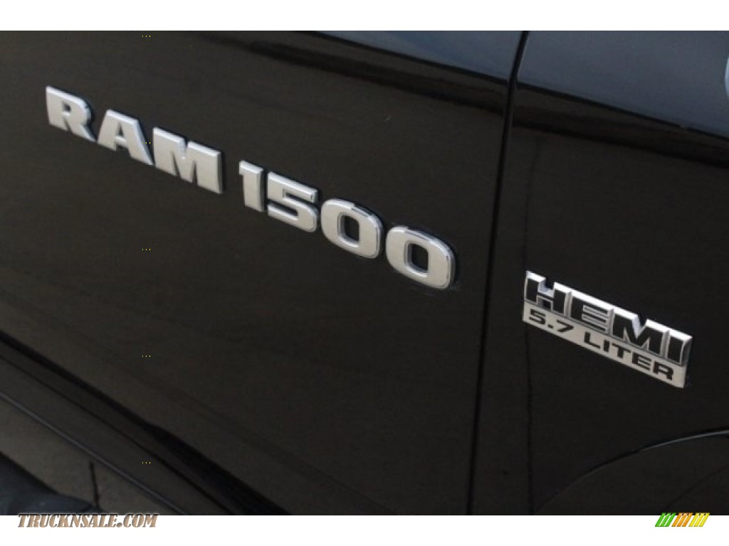 2012 Ram 1500 Outdoorsman Crew Cab 4x4 - Black / Dark Slate Gray/Medium Graystone photo #12