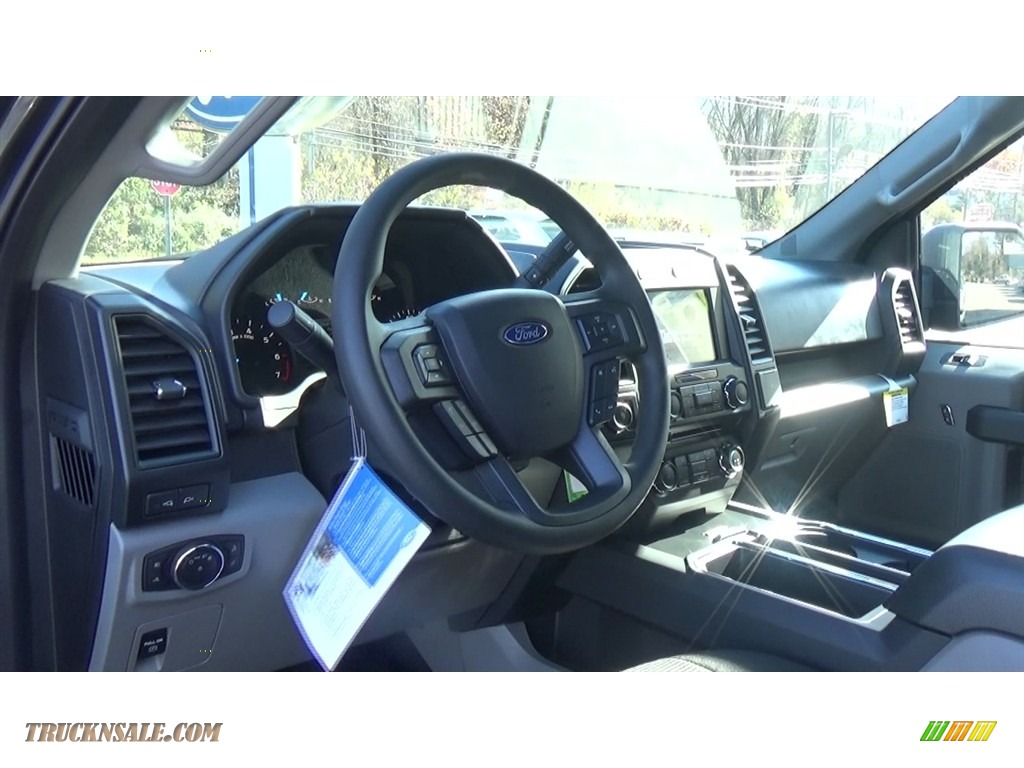 2018 F150 XL SuperCab 4x4 - Magnetic / Earth Gray photo #10