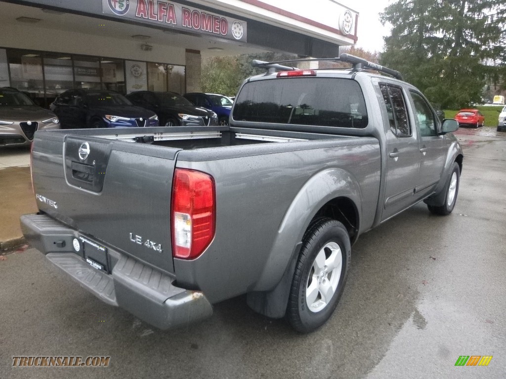 2007 Frontier LE Crew Cab 4x4 - Storm Gray / Charcoal photo #2
