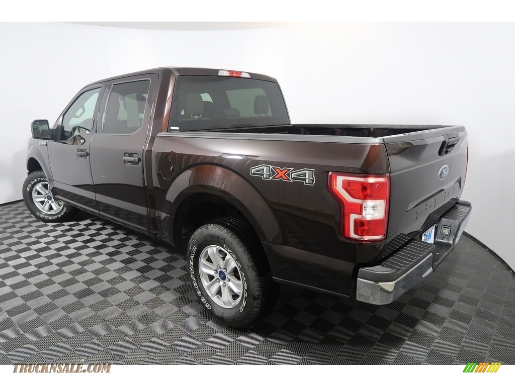 2018 F150 XLT SuperCrew 4x4 - Magma Red / Earth Gray photo #10