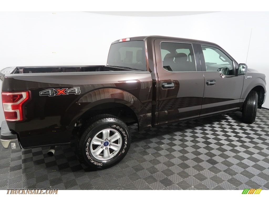 2018 F150 XLT SuperCrew 4x4 - Magma Red / Earth Gray photo #13