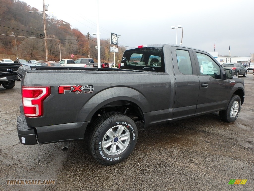 2018 F150 XL SuperCab 4x4 - Magnetic / Earth Gray photo #2