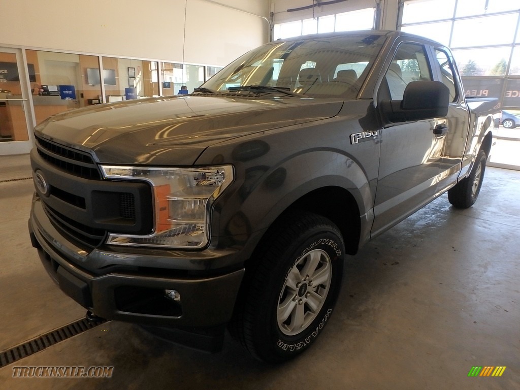 2018 F150 XL SuperCab 4x4 - Magnetic / Earth Gray photo #4