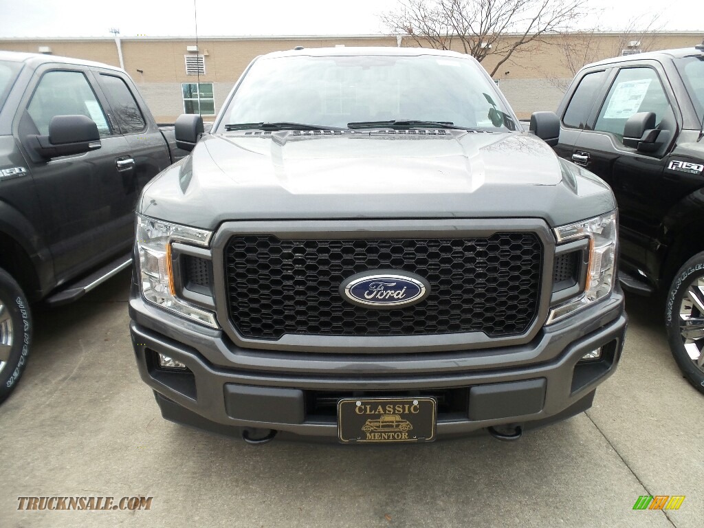 2018 F150 STX SuperCab 4x4 - Magnetic / Earth Gray photo #2
