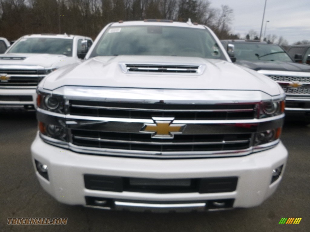 2019 Silverado 2500HD High Country Crew Cab 4WD - Iridescent Pearl Tricoat / High Country Saddle photo #8