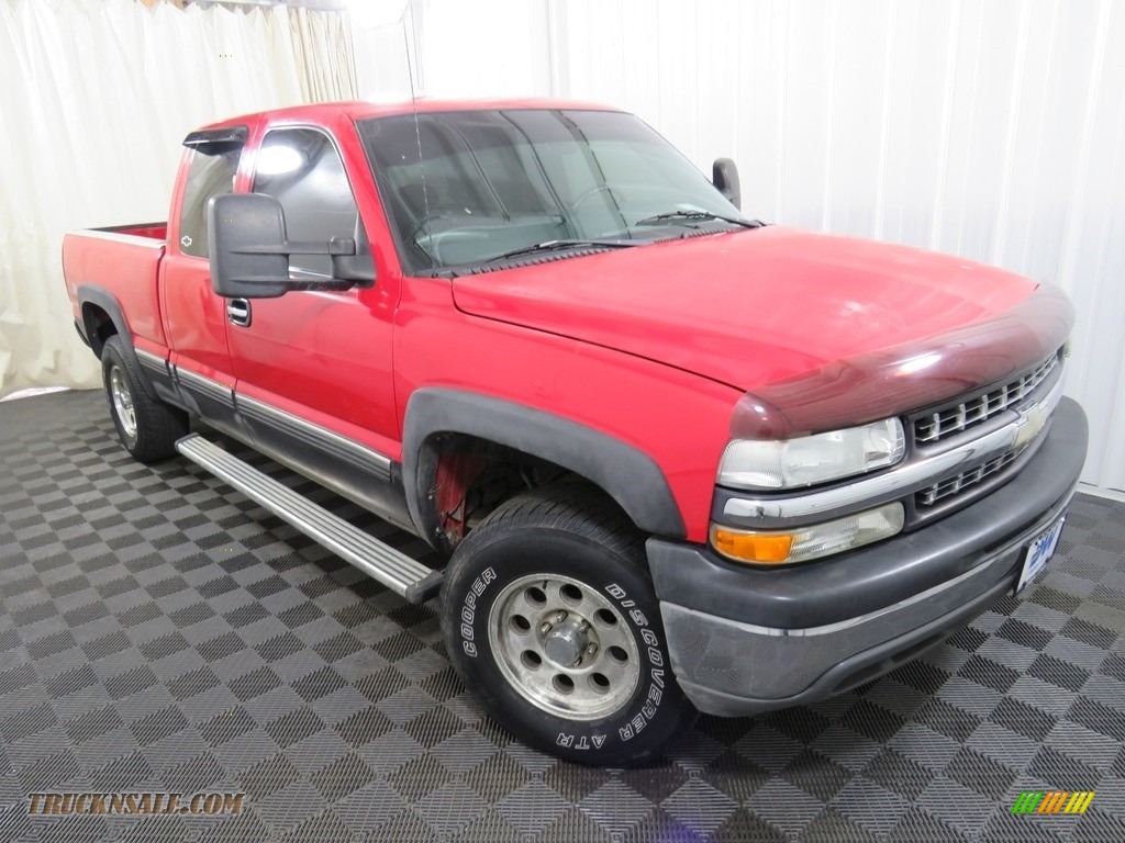 2000 Silverado 1500 LT Extended Cab 4x4 - Victory Red / Graphite photo #3