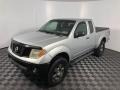 Nissan Frontier SE King Cab 4x4 Radiant Silver photo #5
