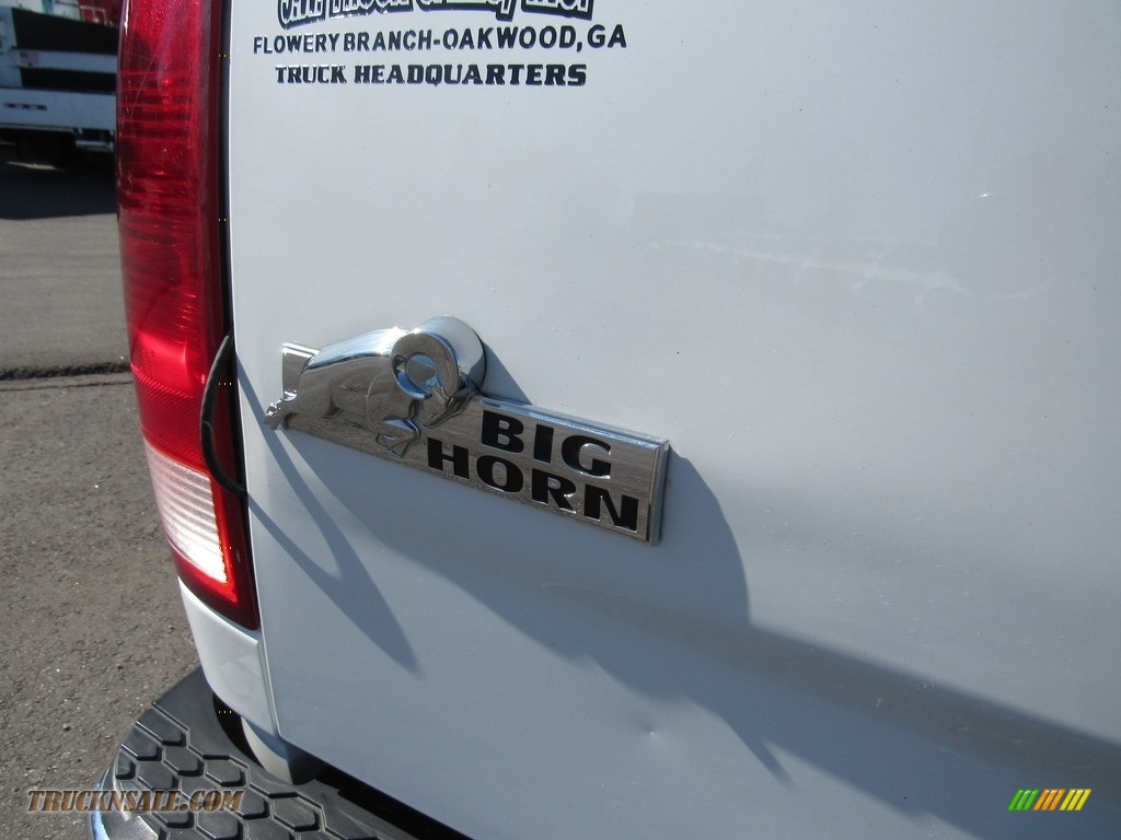 2011 Ram 1500 SLT Quad Cab 4x4 - Bright White / Dark Slate Gray/Medium Graystone photo #36