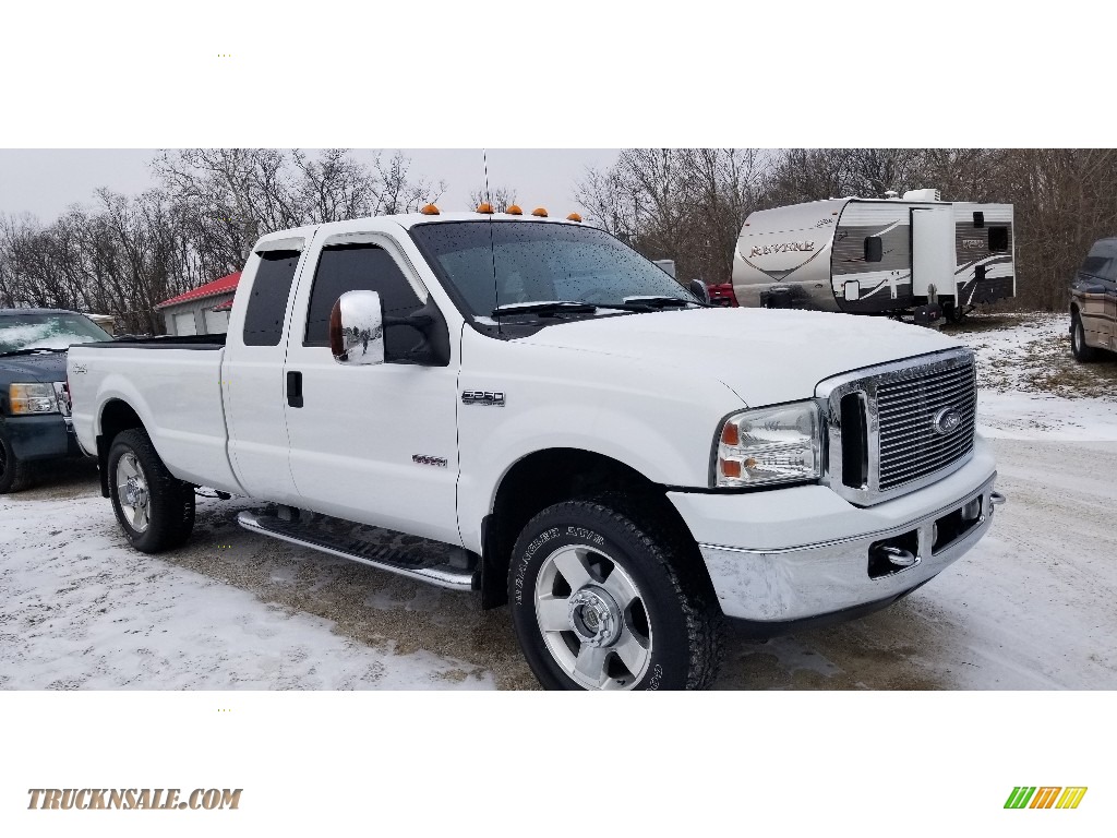 2007 F250 Super Duty Lariat SuperCab 4x4 - Oxford White Clearcoat / Black Leather photo #21