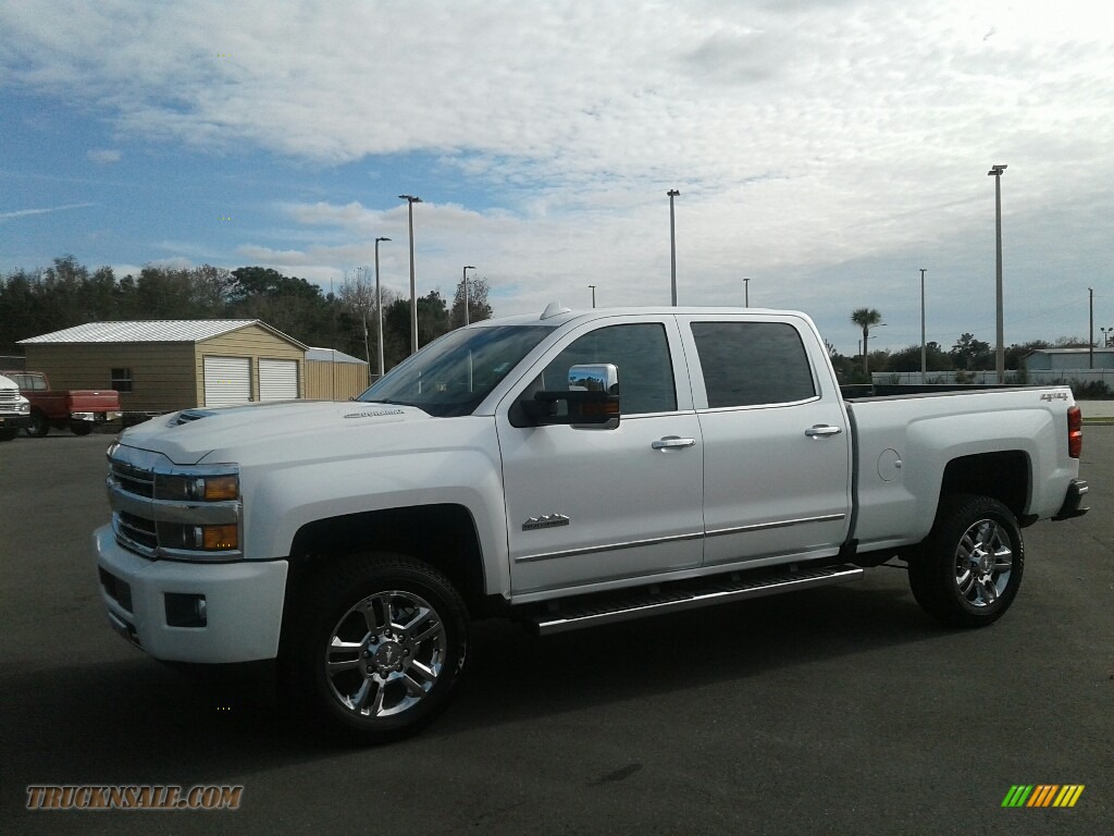 Iridescent Pearl Tricoat / High Country Saddle Chevrolet Silverado 2500HD High Country Crew Cab 4WD