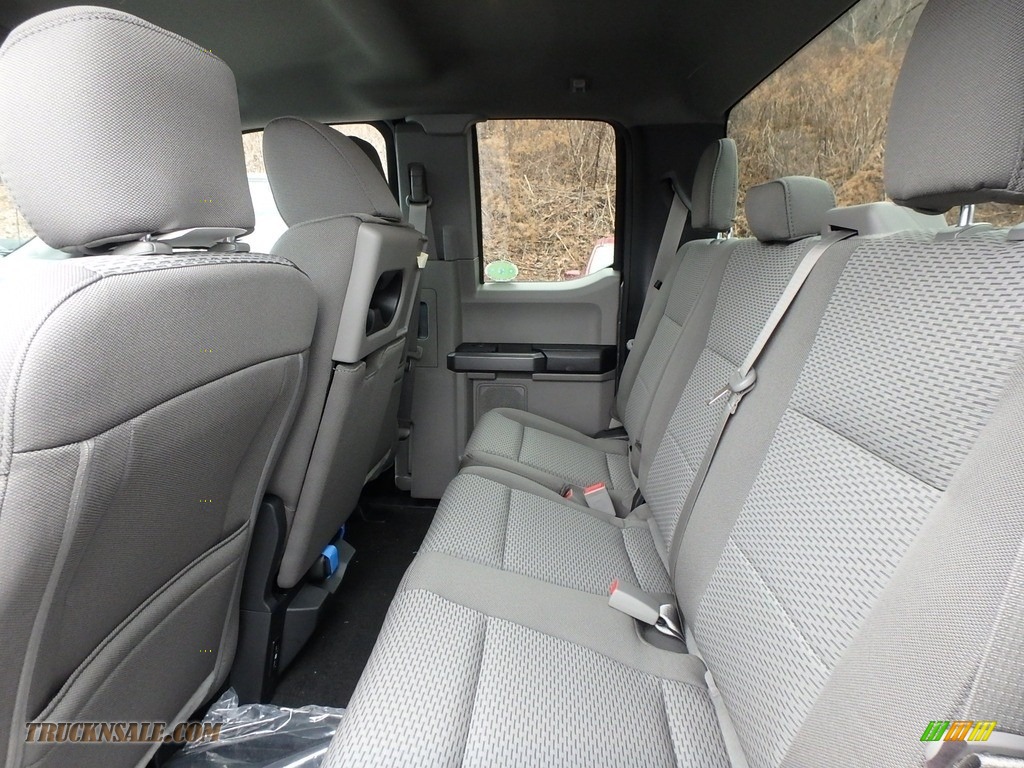 2019 F150 XLT SuperCab 4x4 - Magnetic / Earth Gray photo #11