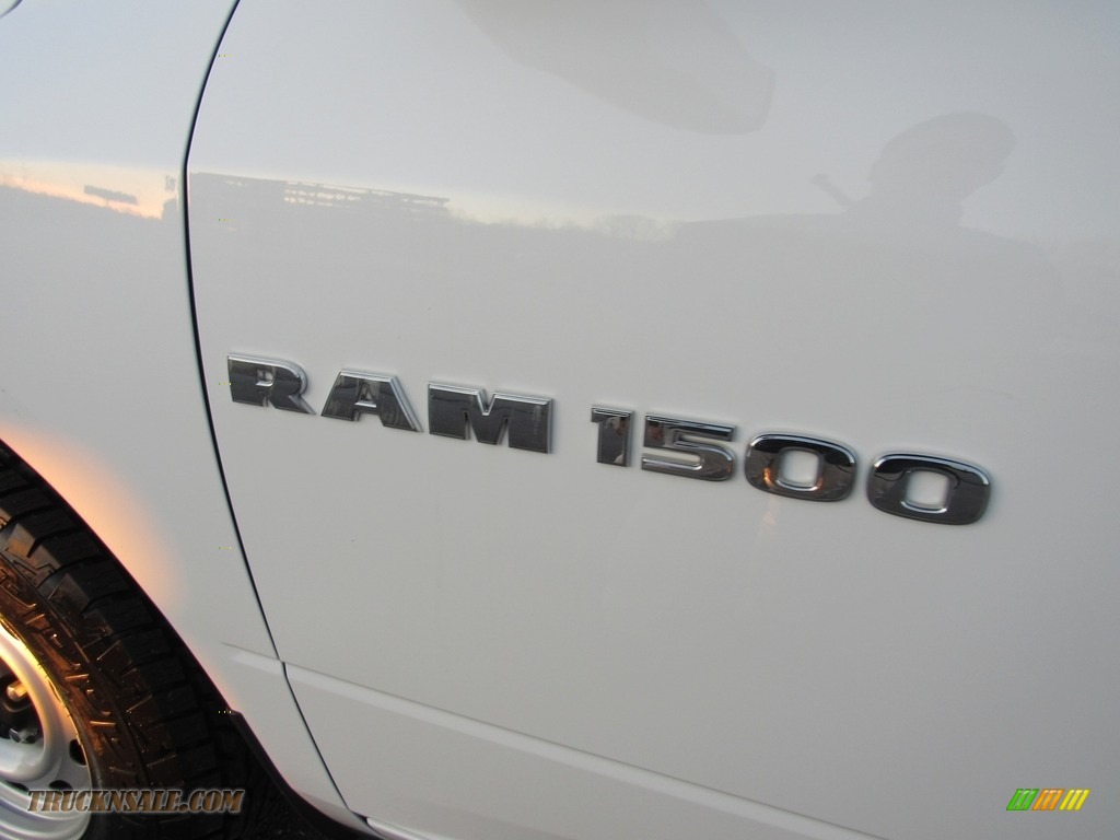 2012 Ram 1500 ST Quad Cab 4x4 - Bright White / Dark Slate Gray/Medium Graystone photo #46
