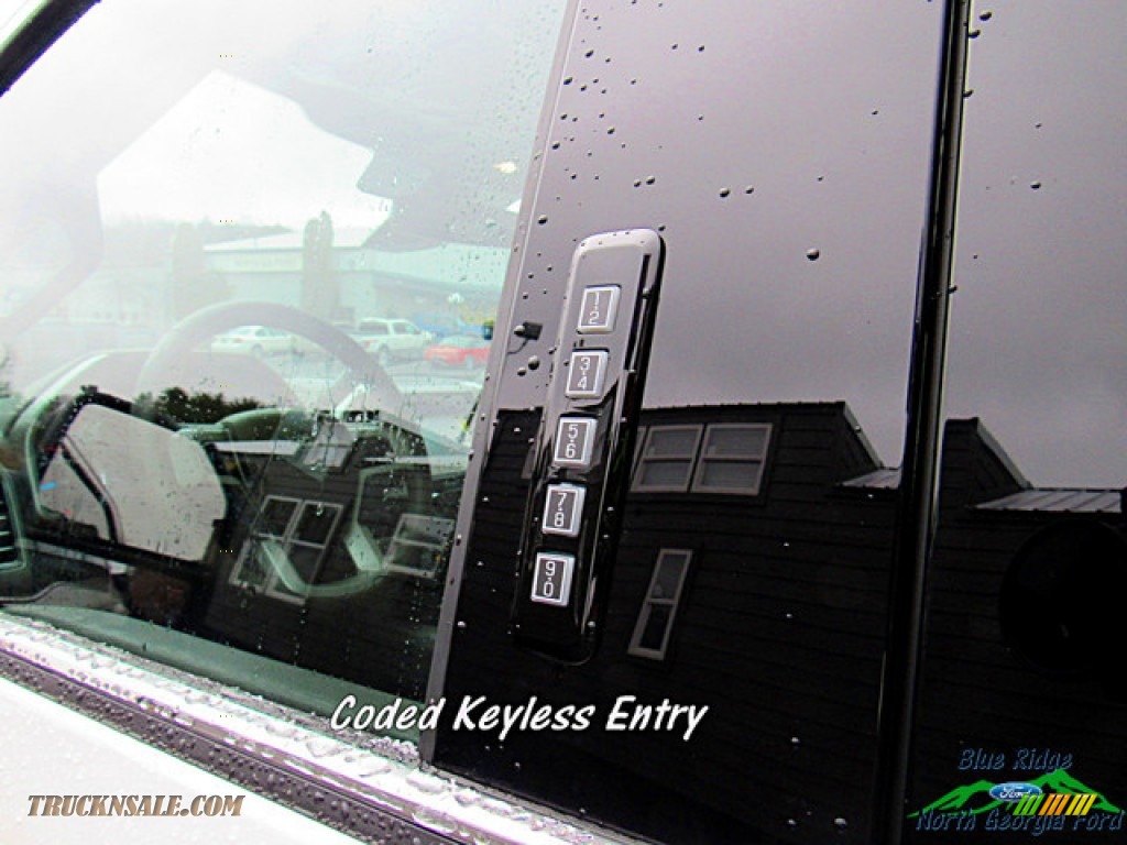 2019 F450 Super Duty King Ranch Crew Cab 4x4 - White Platinum Metallic Tri-Coat / King Ranch Java photo #33