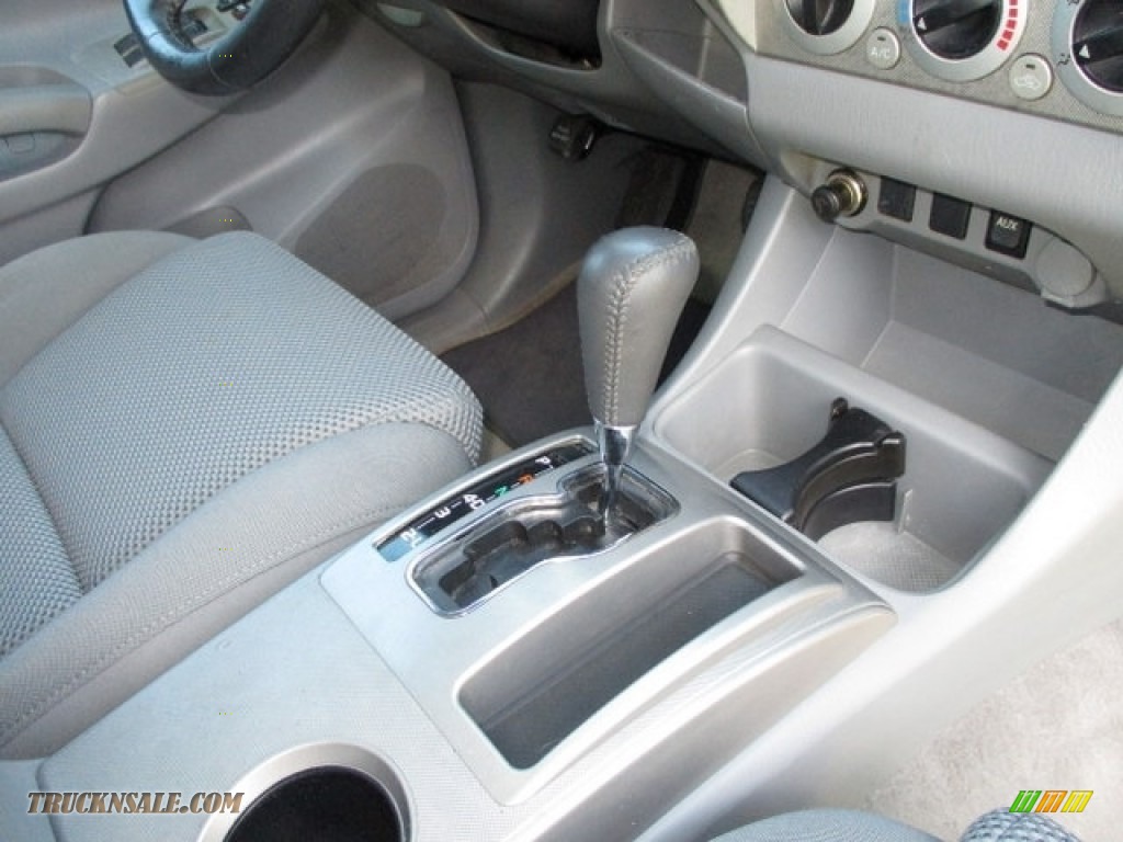 2009 Tacoma V6 PreRunner Double Cab - Silver Streak Mica / Graphite Gray photo #71