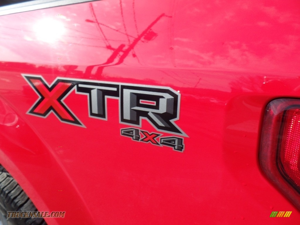 2016 F150 XLT SuperCrew 4x4 - Race Red / Medium Earth Gray photo #10