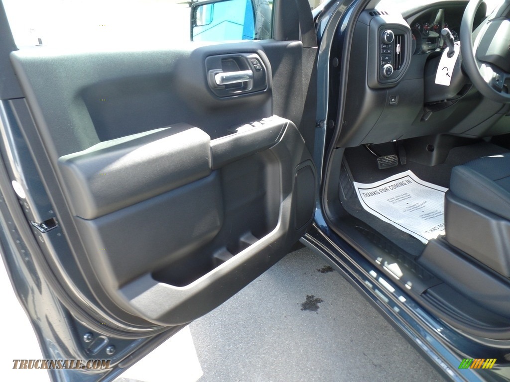 2019 Silverado 1500 Custom Double Cab 4WD - Shadow Gray Metallic / Jet Black photo #12