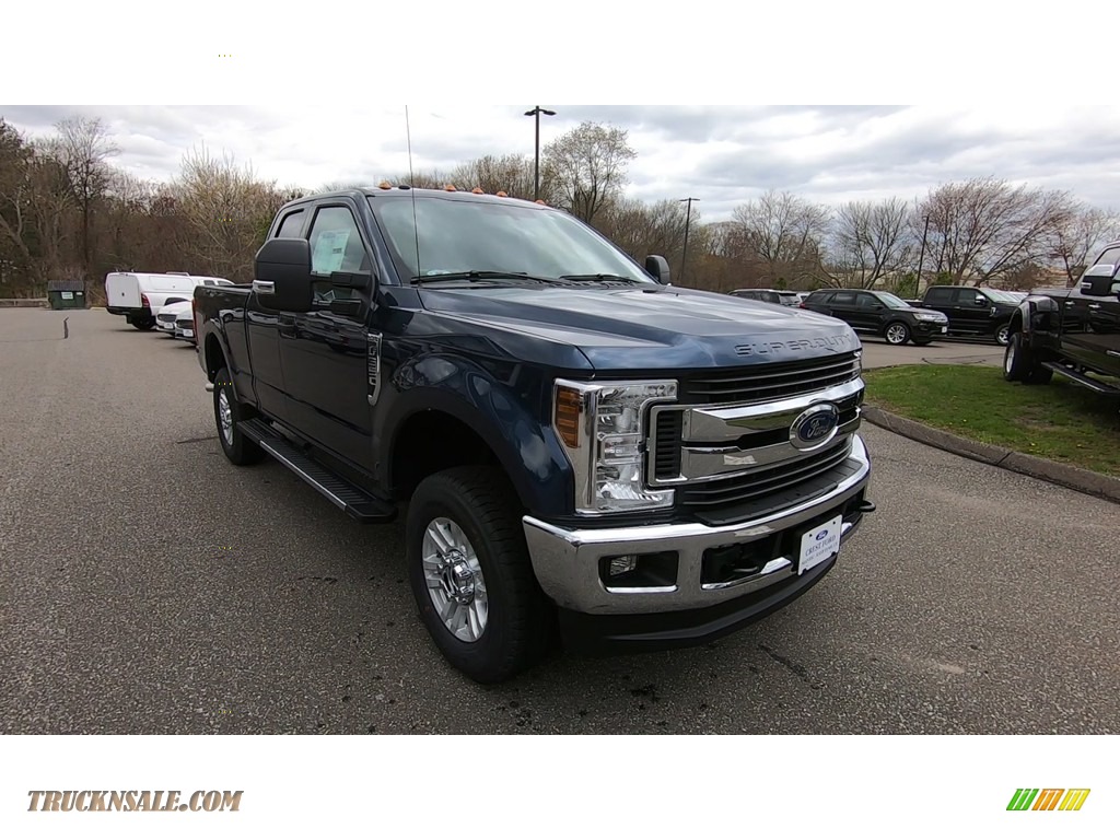 Blue Jeans / Earth Gray Ford F350 Super Duty XLT SuperCab 4x4