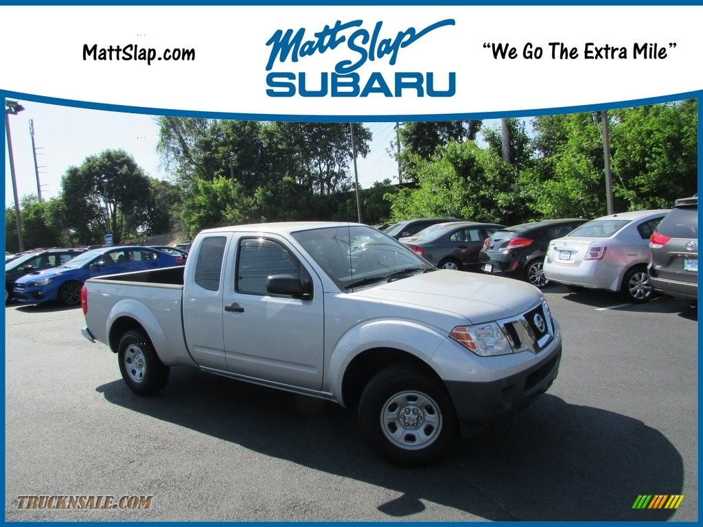 Brilliant Silver / Graphite Steel Nissan Frontier S King Cab