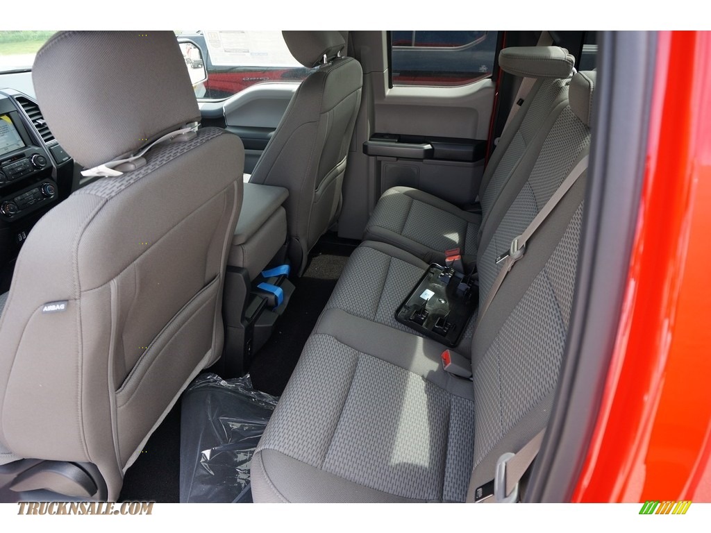 2019 F150 XLT SuperCrew - Race Red / Earth Gray photo #5