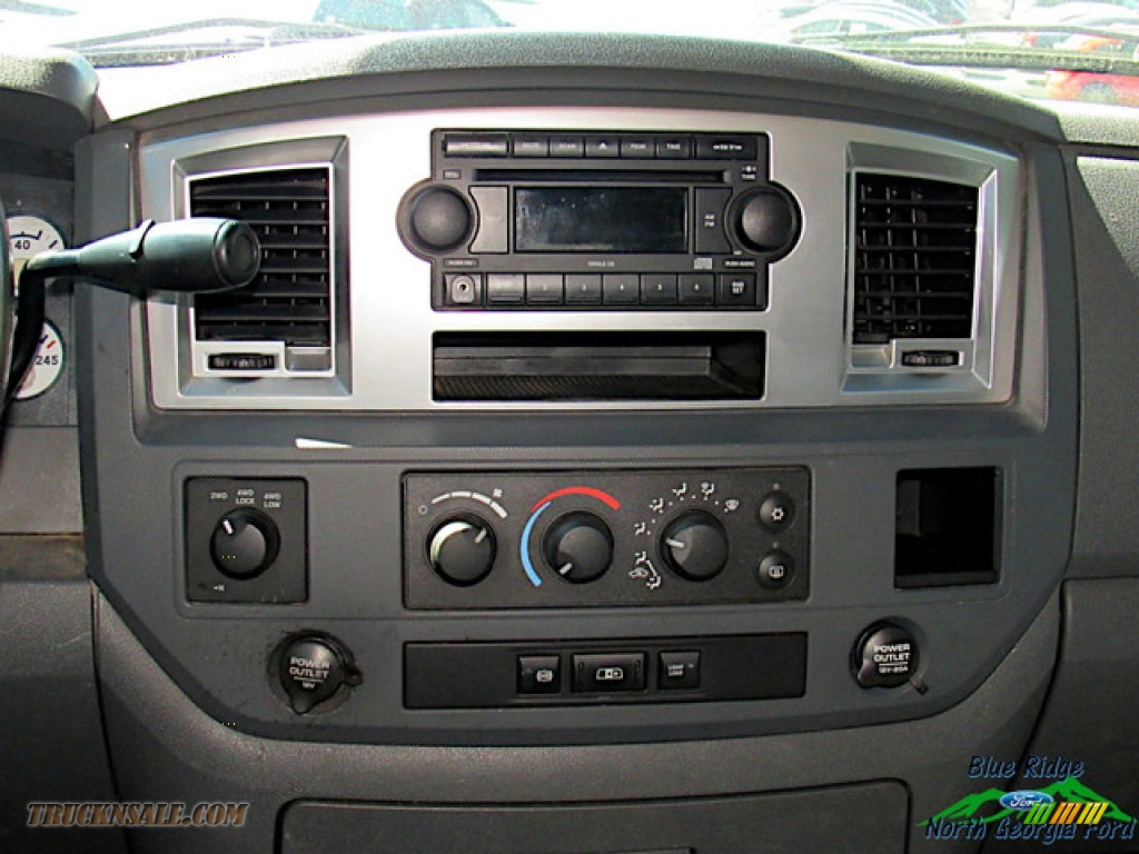 2008 Ram 2500 SLT Quad Cab 4x4 - Flame Red / Medium Slate Gray photo #10
