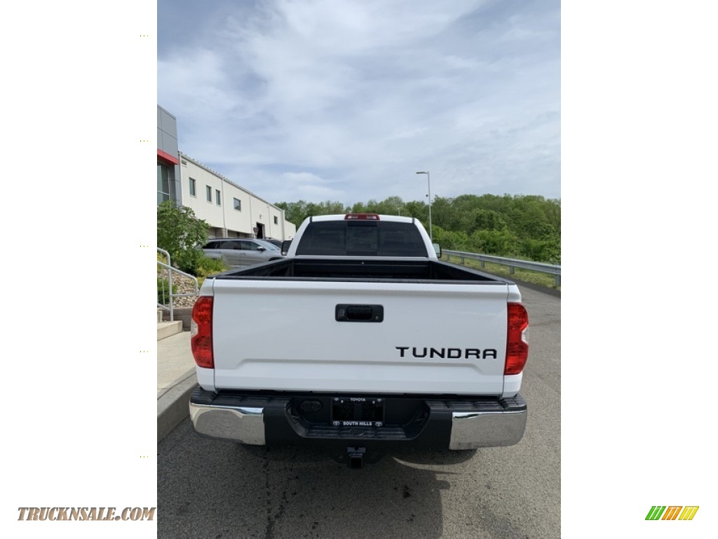 2019 Tundra TRD Off Road Double Cab 4x4 - Super White / Graphite photo #5