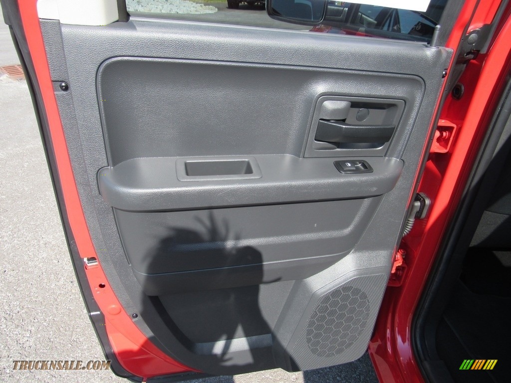 2012 Ram 1500 ST Quad Cab - Flame Red / Dark Slate Gray/Medium Graystone photo #32