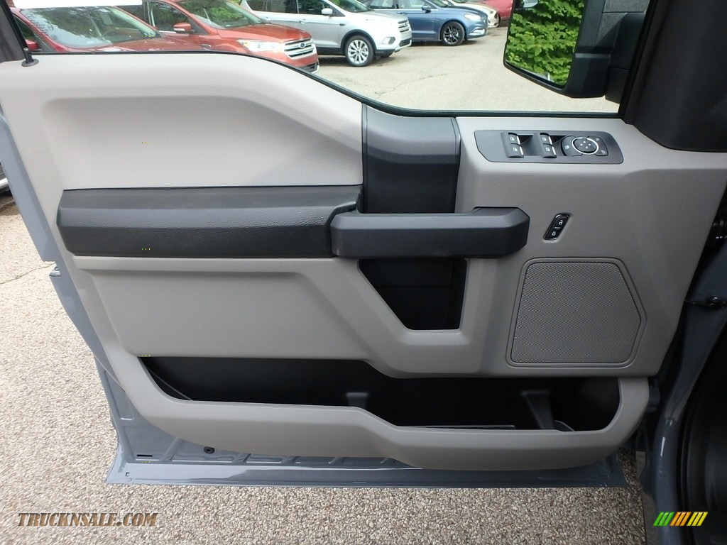 2019 F150 XL SuperCrew 4x4 - Abyss Gray / Earth Gray photo #14