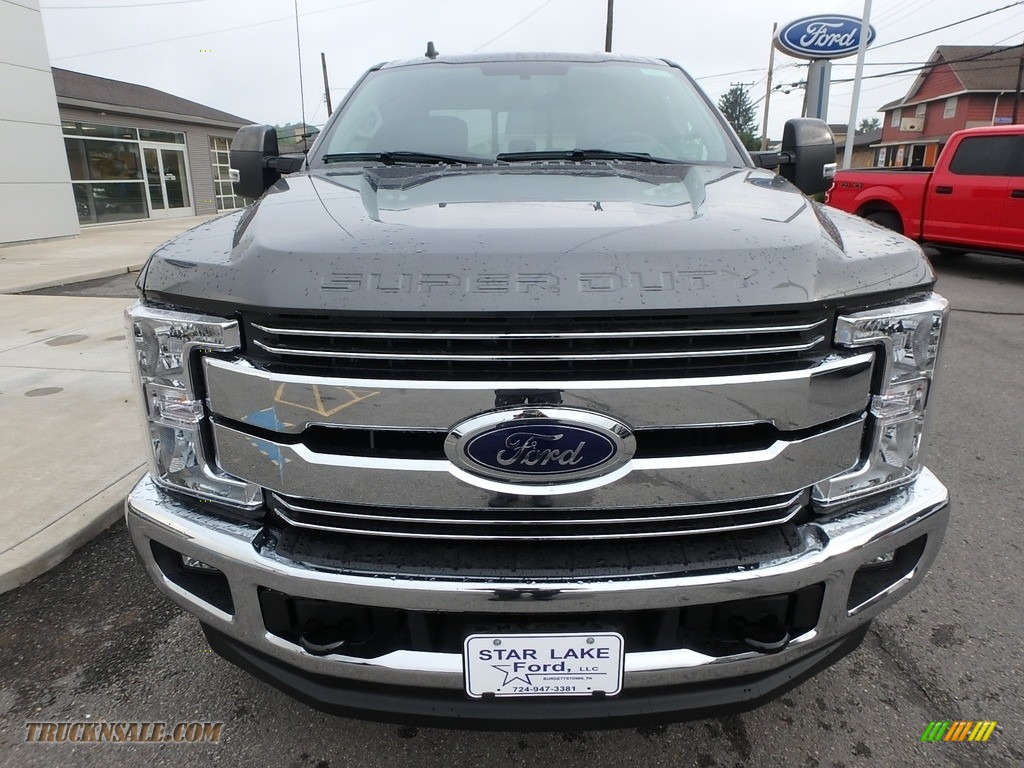 2019 F250 Super Duty Lariat SuperCab 4x4 - Magnetic / Earth Gray photo #2