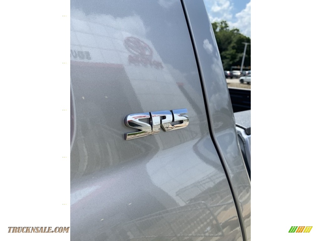 2019 Tundra SR5 CrewMax 4x4 - Silver Sky Metallic / Graphite photo #21