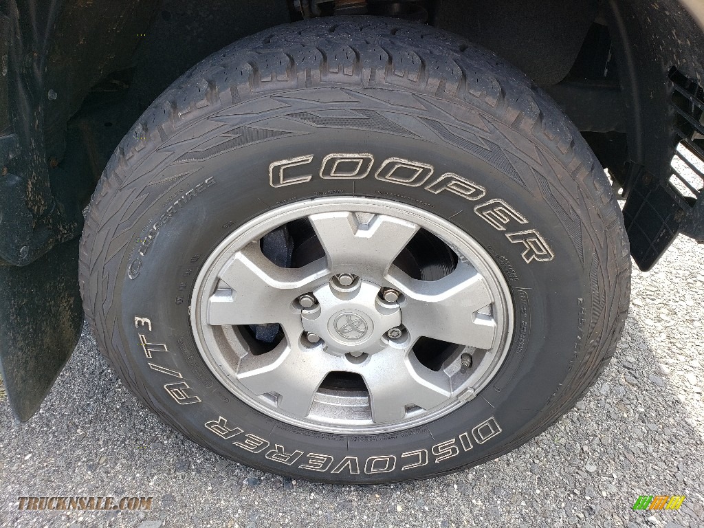 2014 Tacoma V6 SR5 Double Cab 4x4 - Pyrite Mica / Graphite photo #27