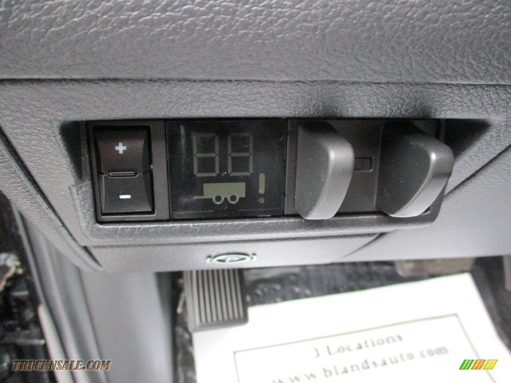 2011 Ram 3500 HD SLT Crew Cab 4x4 - Brilliant Black Crystal Pearl / Dark Slate Gray/Medium Graystone photo #13