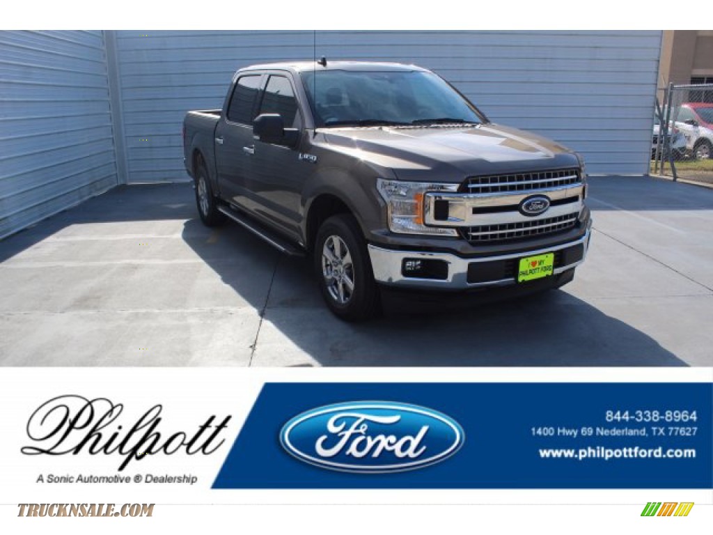 Stone Gray / Earth Gray Ford F150 XLT SuperCrew