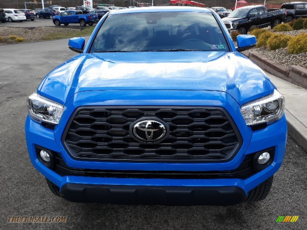 2020 Tacoma TRD Off Road Double Cab 4x4 - Voodoo Blue / TRD Cement/Black photo #21