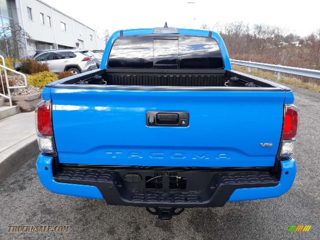 2020 Tacoma TRD Off Road Double Cab 4x4 - Voodoo Blue / TRD Cement/Black photo #22