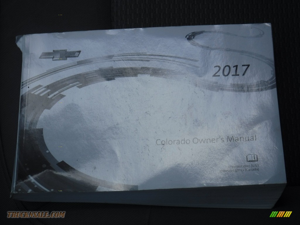 2017 Colorado WT Extended Cab 4x4 - Graphite Metallic / Jet Black/­Dark Ash photo #30