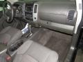 Nissan Frontier SV King Cab 4x4 Magnetic Black photo #21