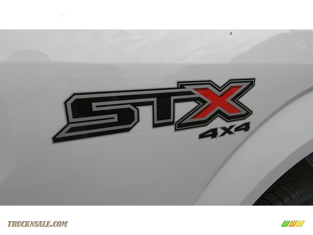 2020 F150 STX SuperCrew 4x4 - Oxford White / Medium Earth Gray photo #9