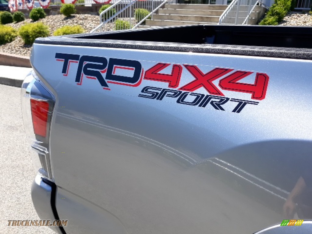 2020 Tacoma TRD Sport Double Cab 4x4 - Silver Sky Metallic / TRD Cement/Black photo #31