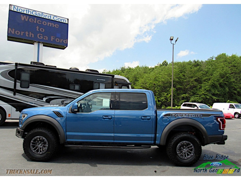 2020 F150 SVT Raptor SuperCrew 4x4 - Ford Performance Blue / Black photo #2