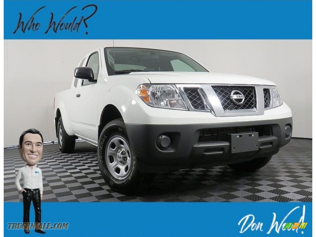Glacier White / Steel Nissan Frontier S King Cab