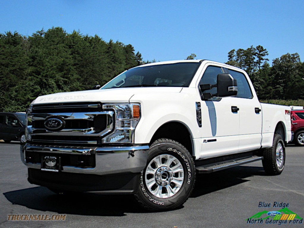 2020 Ford F250 Super Duty STX Crew Cab 4x4 in Oxford White - D51773