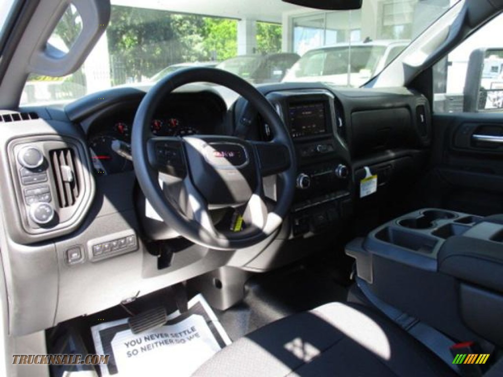 2020 Sierra 3500HD Regular Cab 4WD Chassis Utility Truck - Summit White / Jet Black photo #3