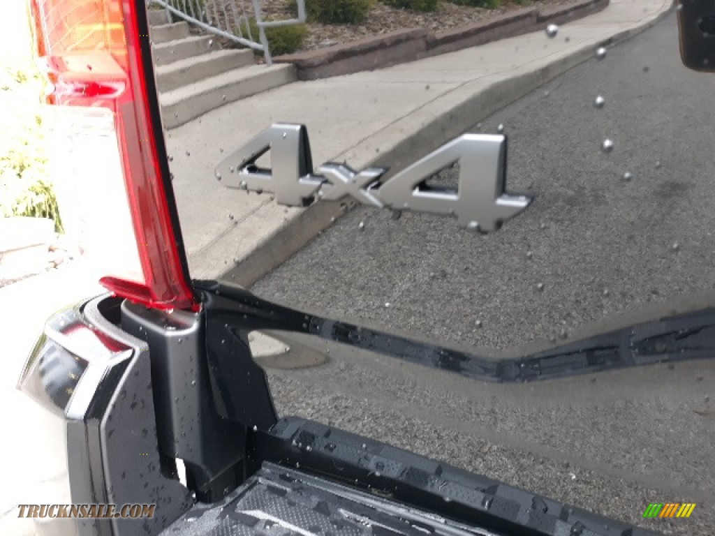 2020 Tacoma SX Access Cab 4x4 - Midnight Black Metallic / Cement photo #16