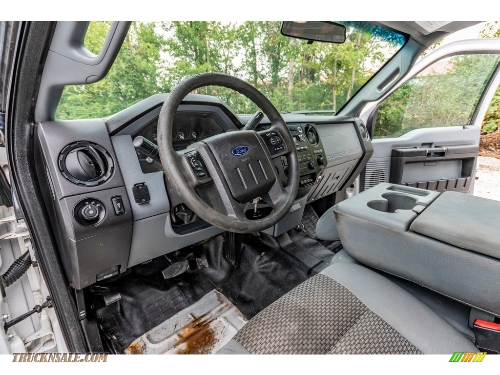 2015 F250 Super Duty Lariat Super Cab 4x4 - Oxford White / Adobe photo #20